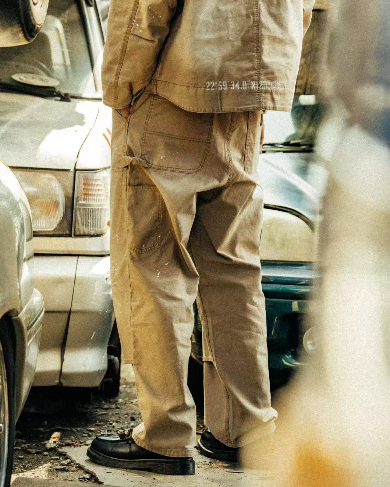 ORDINARY DISTRESSED PAINT SPLATTER PANTS