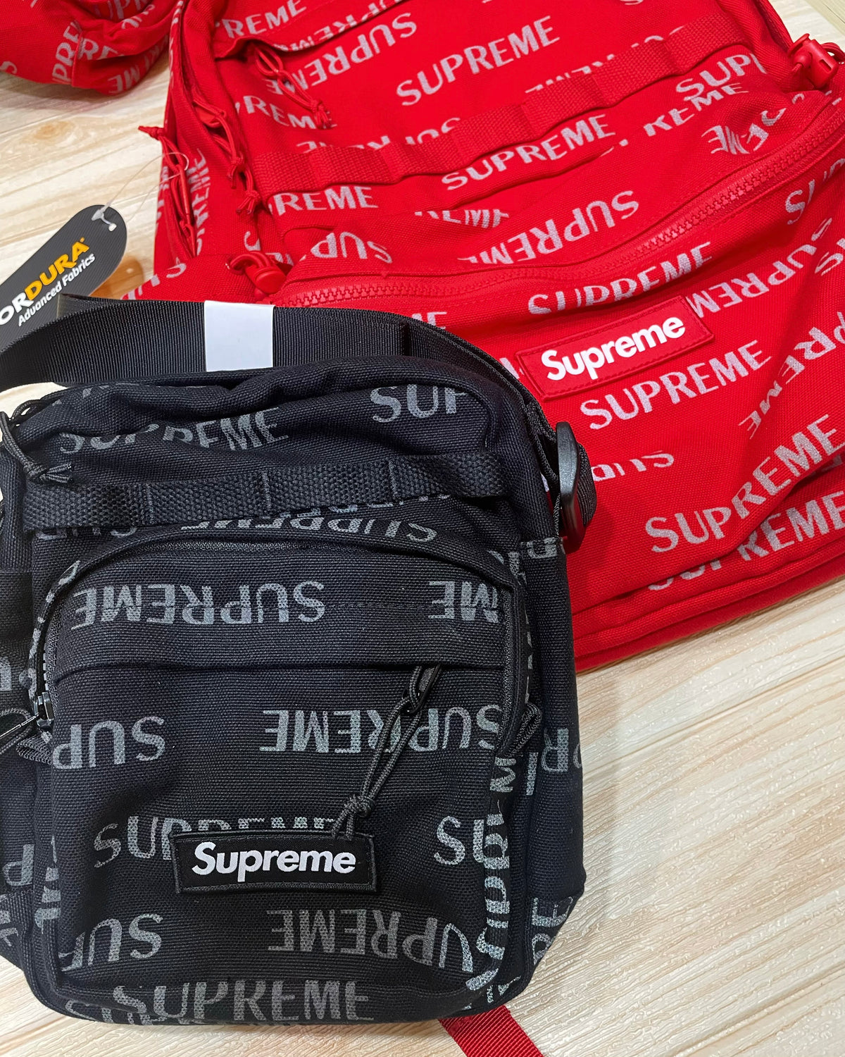 Supreme 26FW shoulder bag
