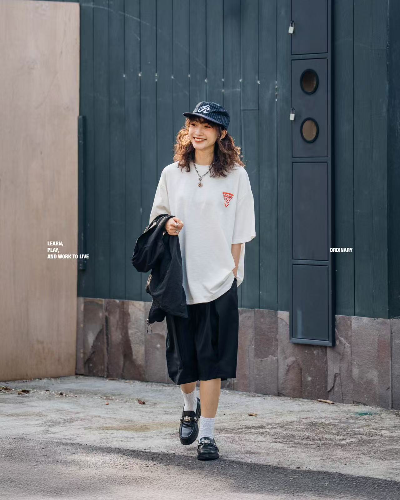 ORDINARY 美式披薩衝浪Tee