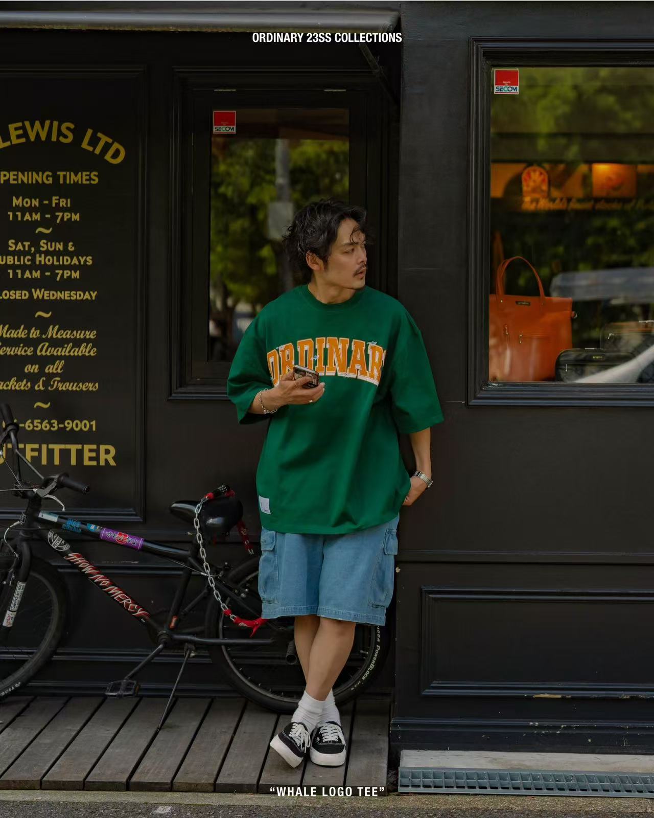 ORDINARY 經典大學字刺繡鯨魚LOGO短tee