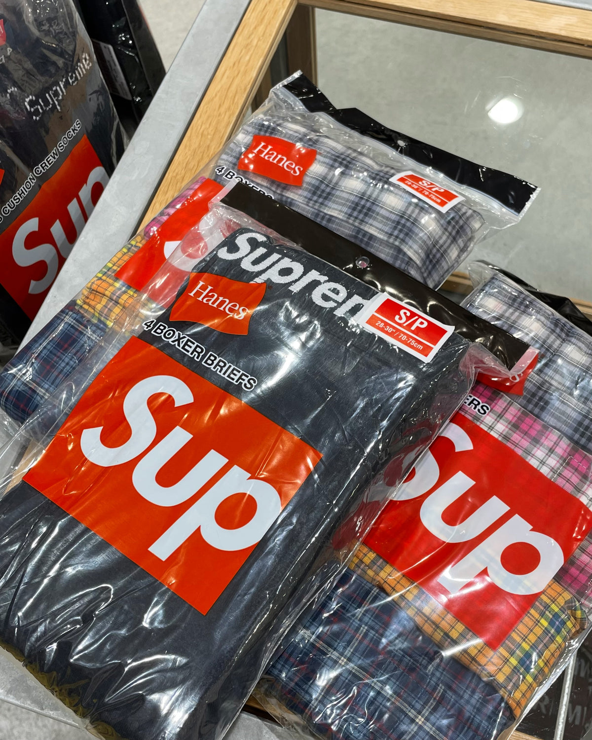 Supreme FW26 Hanes Plaid Boxers (4 Pack)