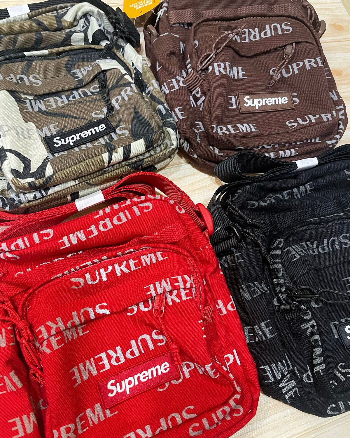Supreme 26FW shoulder bag
