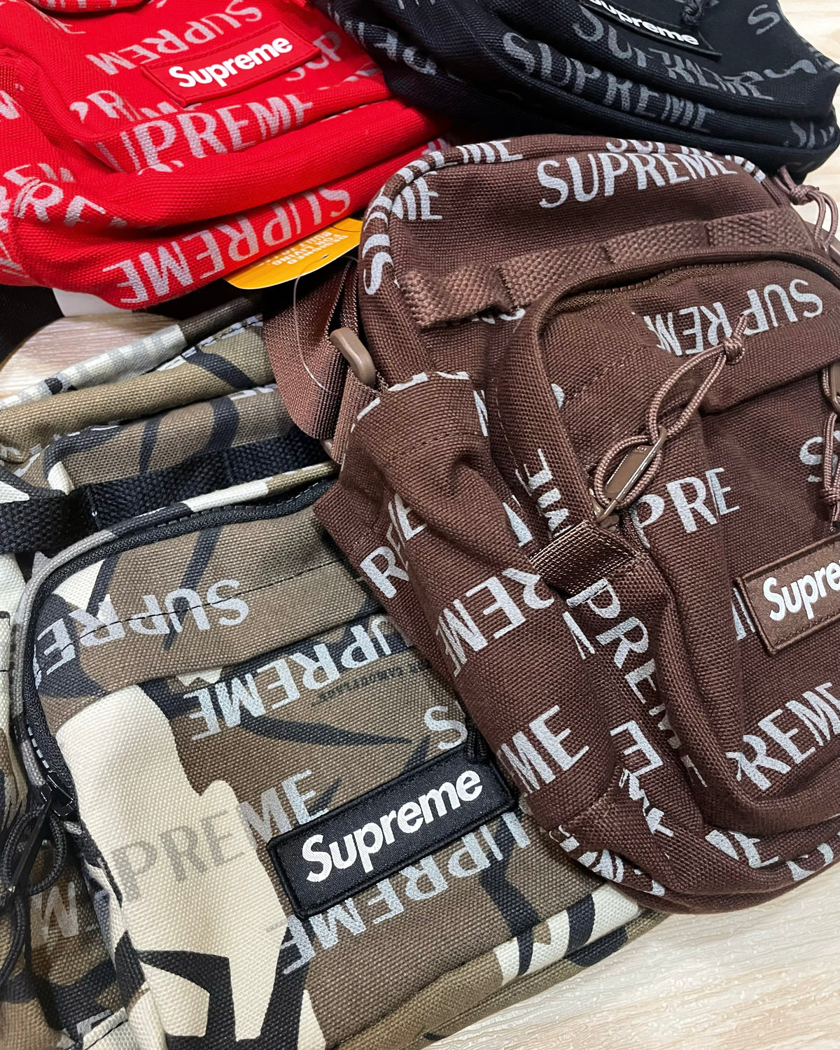 Supreme 26FW shoulder bag