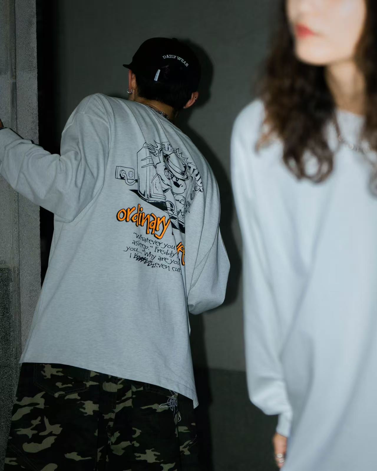 ORDINARY 美式驚慄電影插畫長Tee