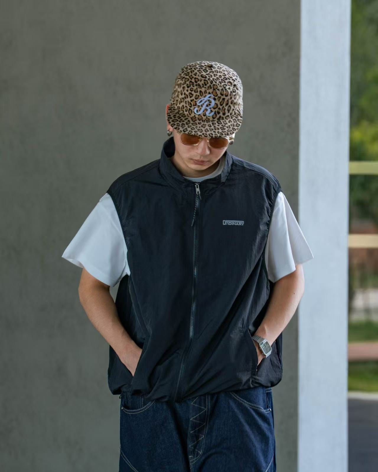 ORDINARY 機能拼接背心