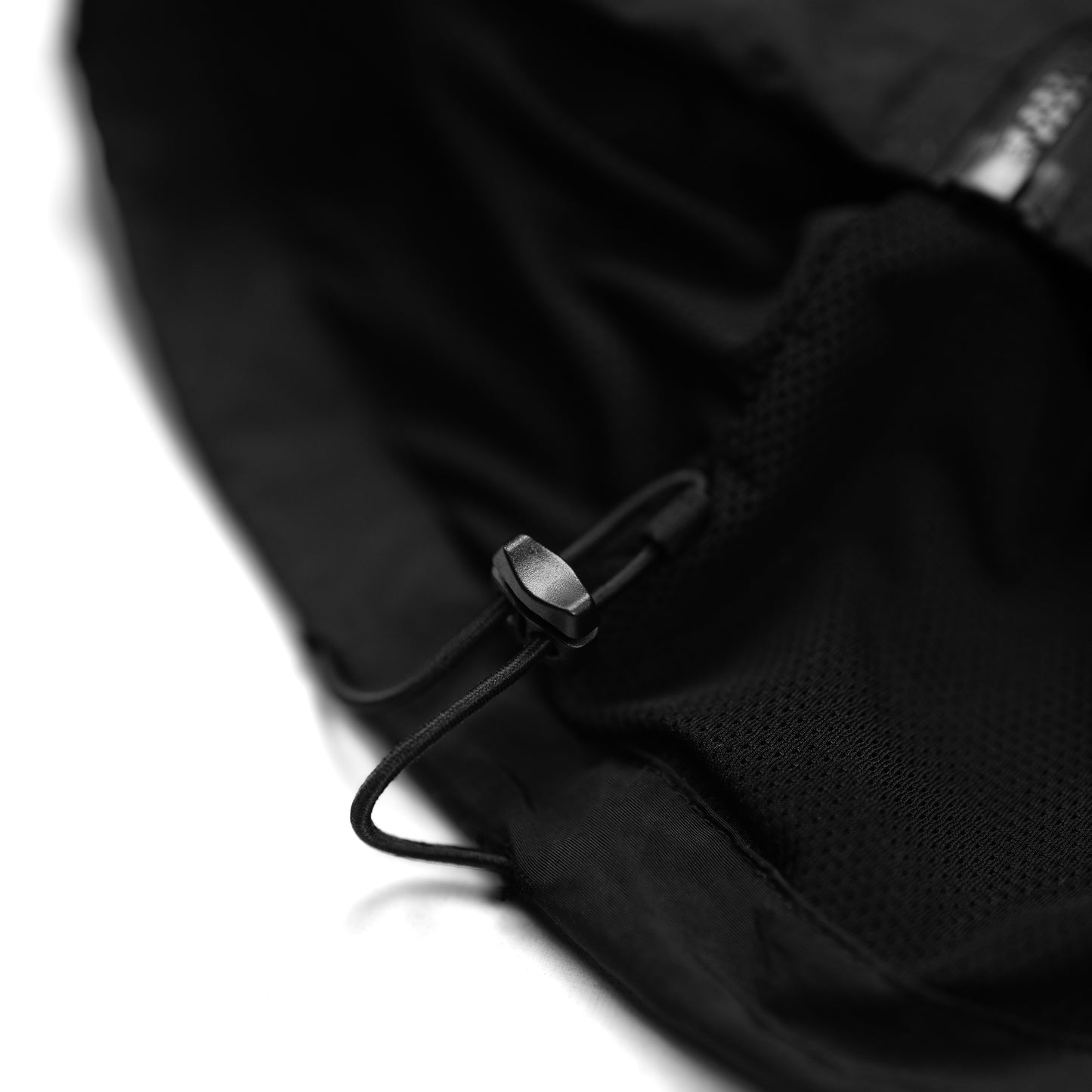 ORDINARY 機能拼接背心