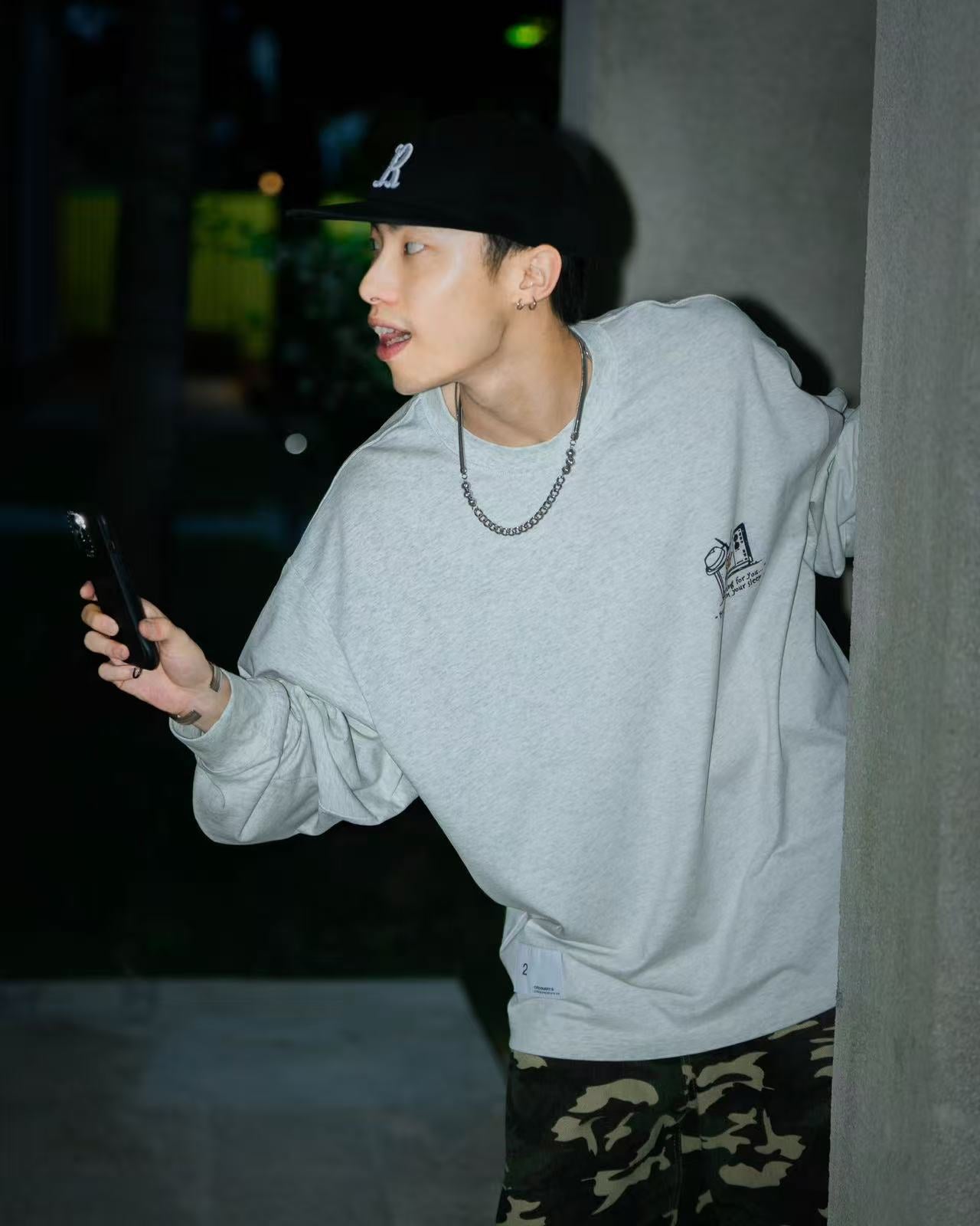 ORDINARY 美式驚慄電影插畫長Tee