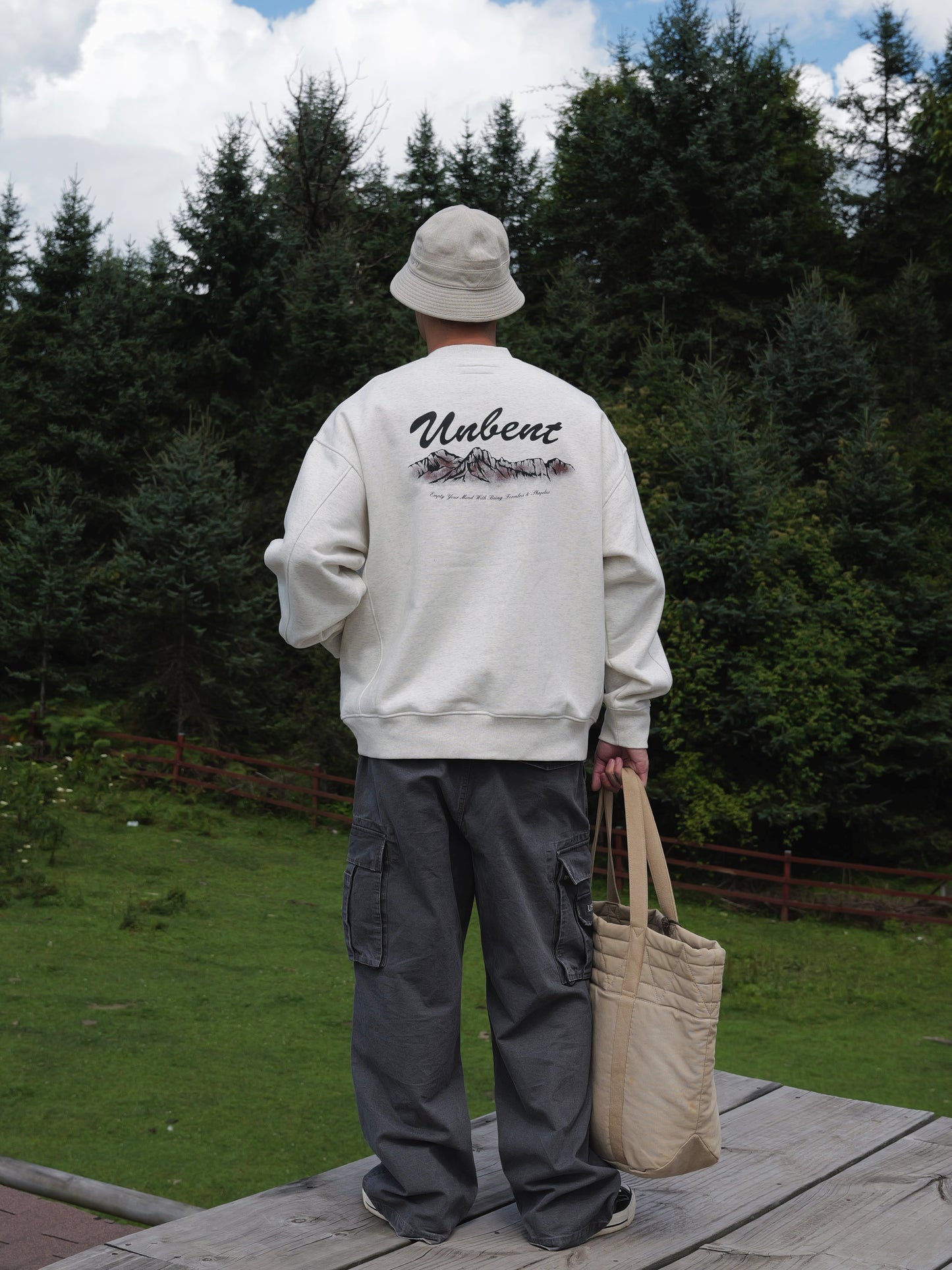 UNBENT 25AW 雪山圖案衛衣