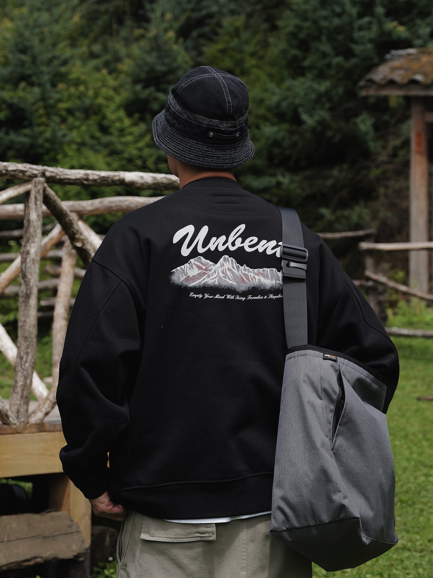 UNBENT 25AW 雪山圖案衛衣